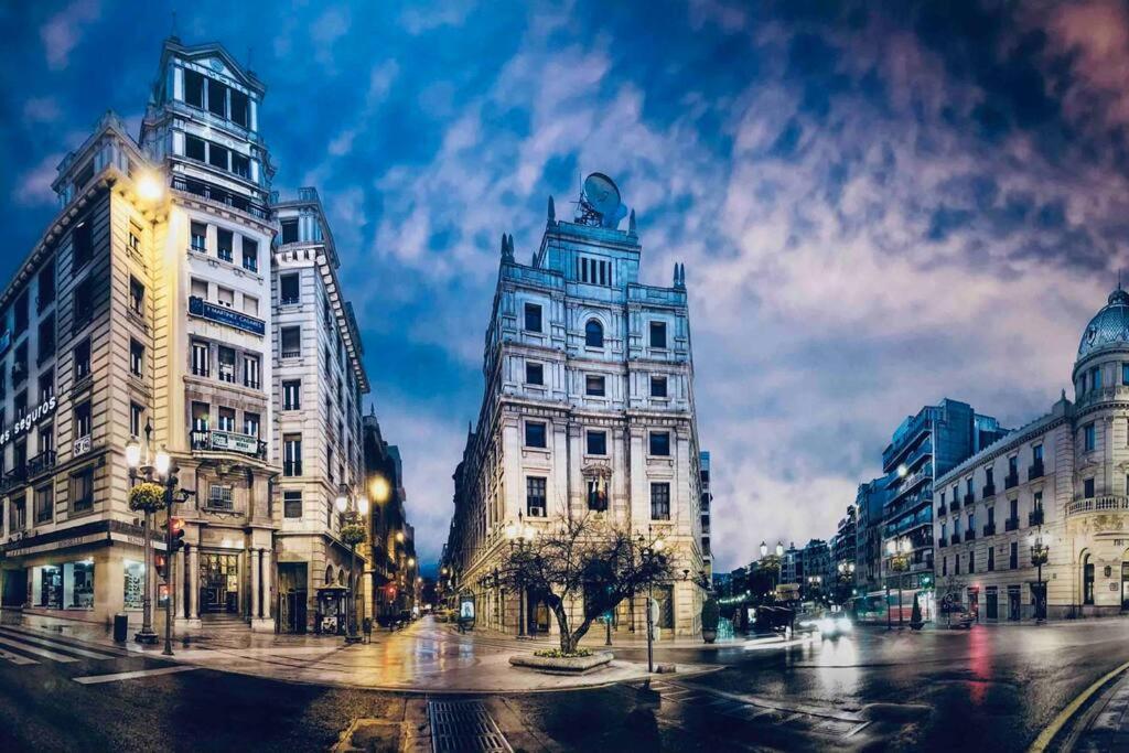 Holiday Granada Plaza Nueva Luaran gambar
